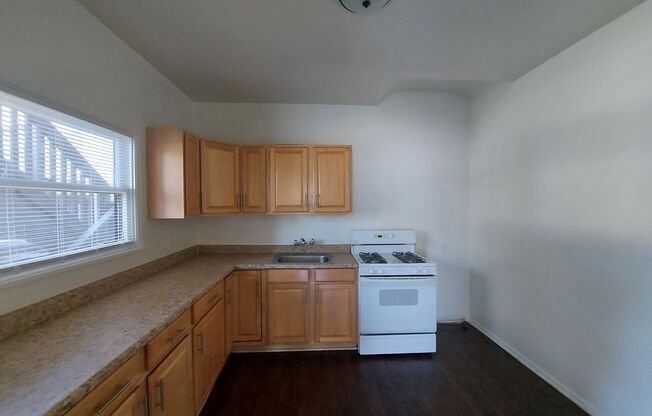 1 bed, 1 bath, $1,695, Unit 3