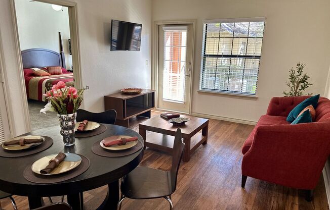 1 bed, 1 bath, 740 sqft, $1,419, Unit 2103-Corp