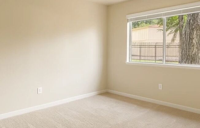 2 beds, 2 baths, 946 sqft, $1,950, Unit 102