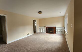 2 beds, 2 baths, $3,000, Unit 1123 S. HARRISON ST.