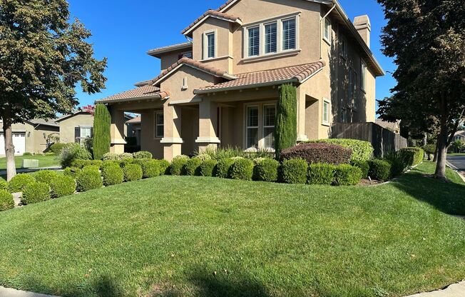 3909 Edgeview Court