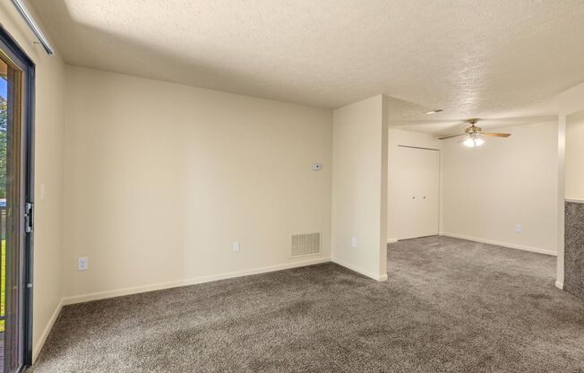 2 beds, 1 bath, $1,055