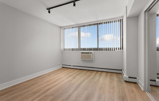 3 beds, 1.5 baths, 1,001 sqft, $3,500, Unit 20C