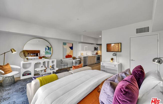 Studio, 1 bath, 521 sqft, $2,104, Unit 364