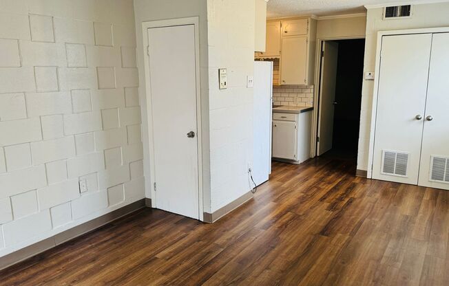 1 bed, 1 bath, 549 sqft, $549, Unit Unit 1