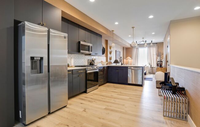 4925 W 10th Ave #103- JR