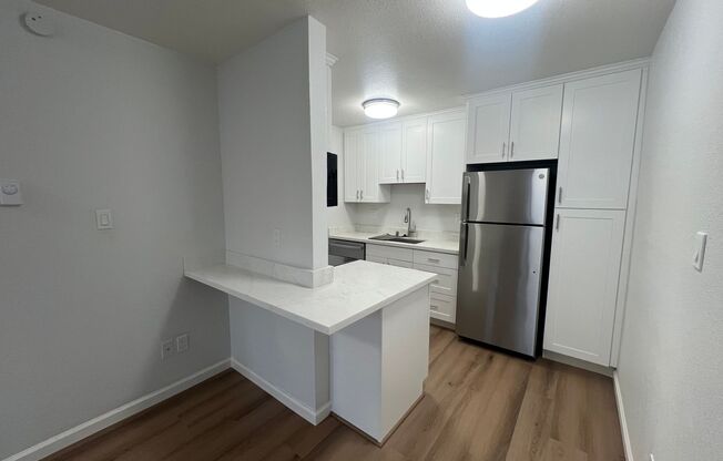 Studio, 1 bath, 380 sqft, $2,125, Unit 777-136
