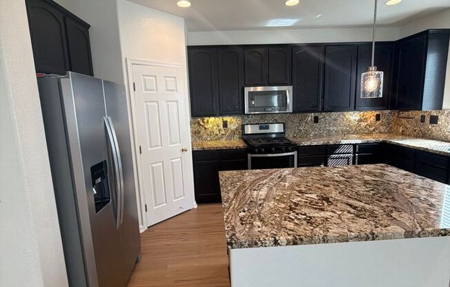 Corner Lot - 4 Bed 2 Bath !!