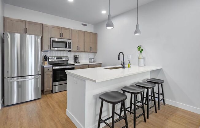 1 bed, 1 bath, 715 sqft, $1,550, Unit 209