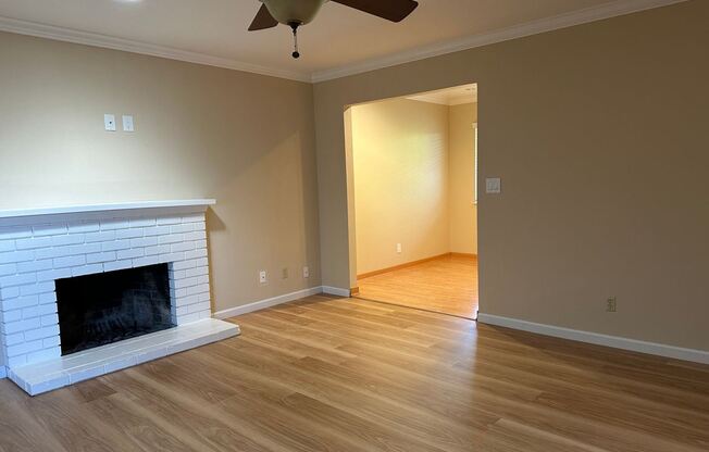 1441 Essex Way