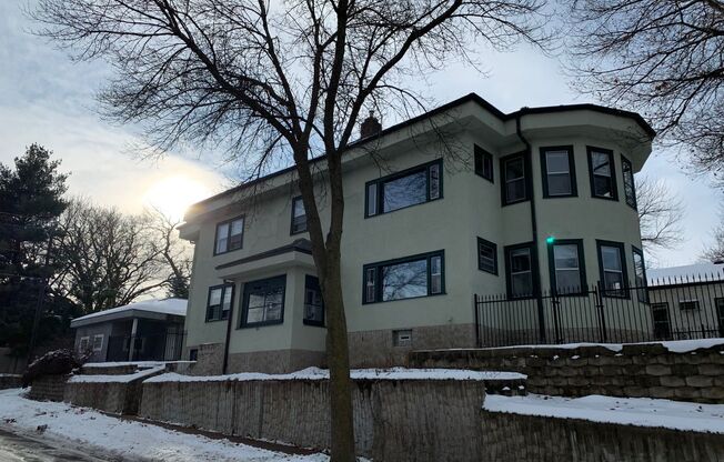 51 ALBERT ST S