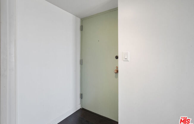 Studio, 1 bath, 481 sqft, $2,200, Unit 1409