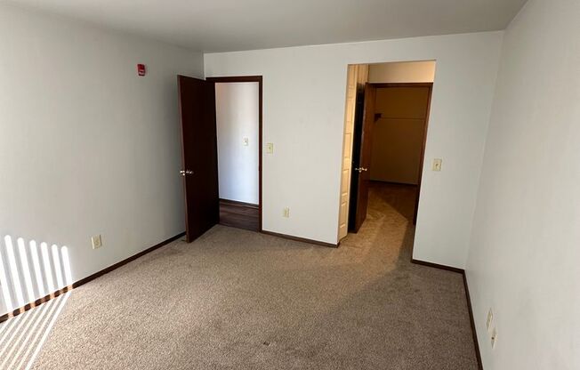 2 beds, 1 bath, 850 sqft, $1,199.99, Unit 104