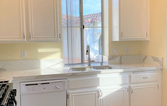 Beautiful Rancho San Diego Condo!