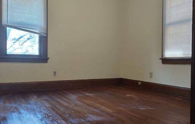 1 bed, 1 bath, 1,050 sqft, $750