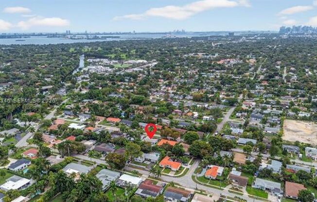 425 NE 114th St # 0 MIAMI, FL 33161