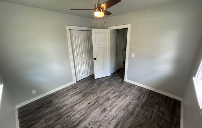 2 beds, 1 bath, 700 sqft, $975