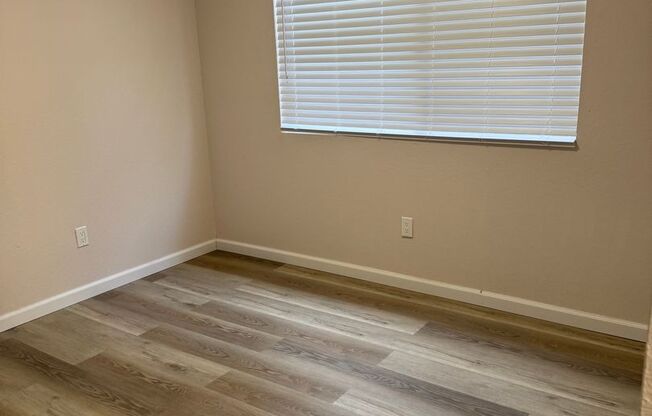 CHRISTY WAY 3117 &amp; 3119 (DUPLEX)