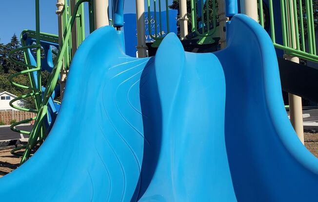 3 beds, 2 baths, 1,210 sqft, $2,350, Unit I-372