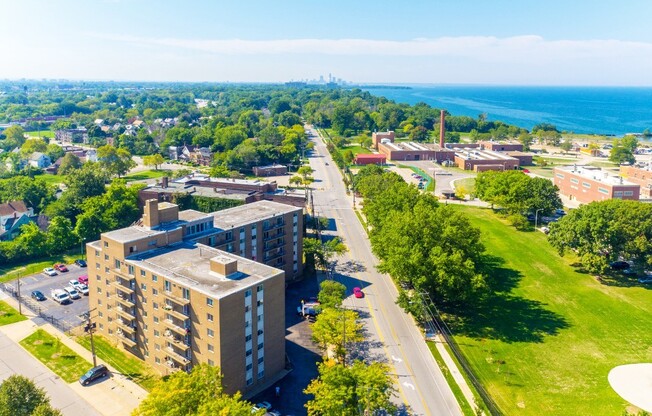 1 bed, 1 bath, 650 sqft, $999, Unit 702-R