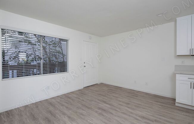 1 bed, 1 bath, $2,095, Unit 03