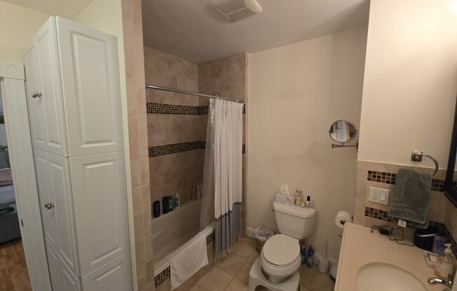 146 HILLSIDE RD