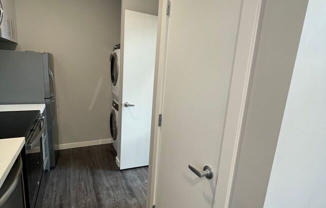 Studio, 1 bath, 243 sqft, $1,295, Unit 207