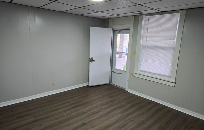 1517-1519 E Washington St (AARC Management, LLC)