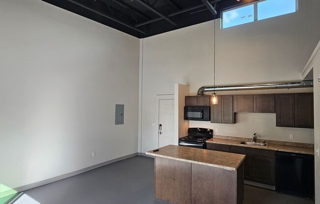 1 bed, 1 bath, $1,260, Unit CPC-A305
