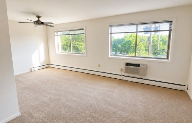 1 bed, 1 bath, 615 sqft, $1,645, Unit 200