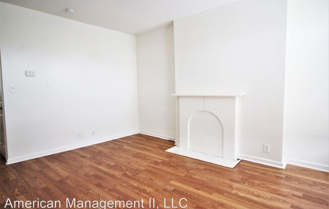 3224 Barclay St.
