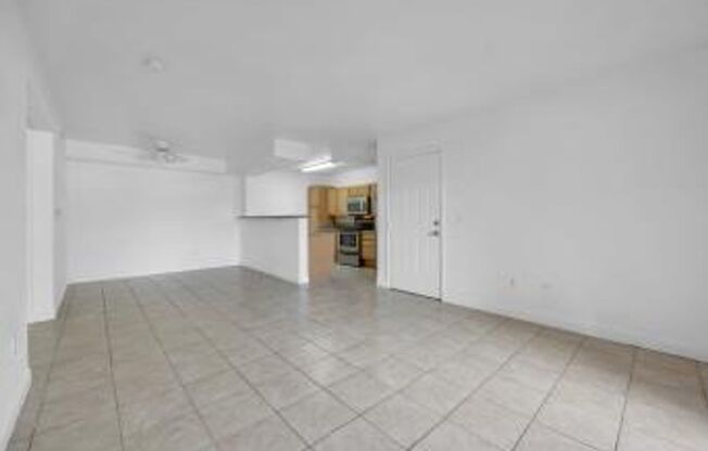 2 beds, 2 baths, $1,425, Unit Unit 1217 Building17