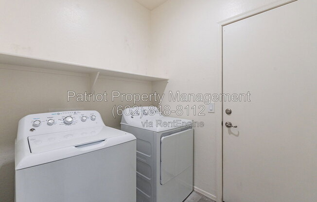 3 beds, 2 baths, 1,364 sqft, $1,900
