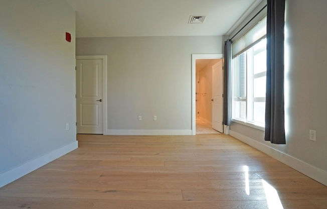 2 beds, 2 baths, 1,063 sqft, $4,000, Unit 303