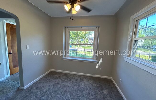 3 beds, 1.5 baths, $1,295