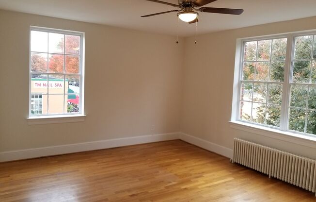 2 beds, 1 bath, 900 sqft, $2,700, Unit Alexandria Apartment Associates LLC-ALAPTS-MV012