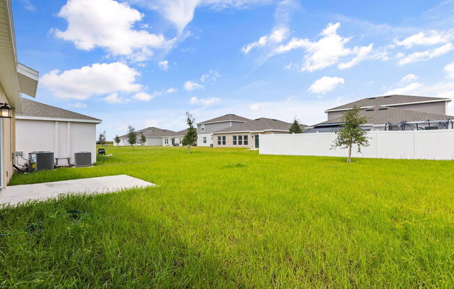 3 beds, 2 baths, 1,555 sqft, $2,350