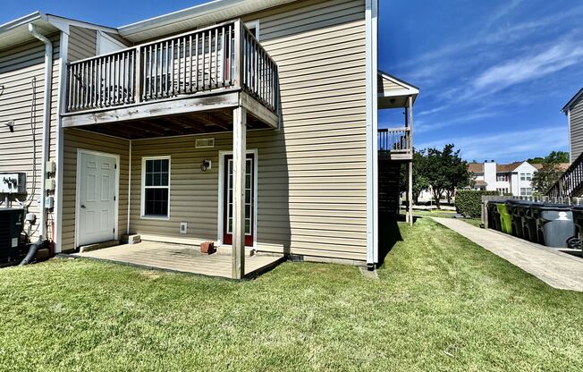 Just Updated & Ready NOW! A Pet Friendly Home w/Community Pool, Clubhouse, Tennis Courts & More!