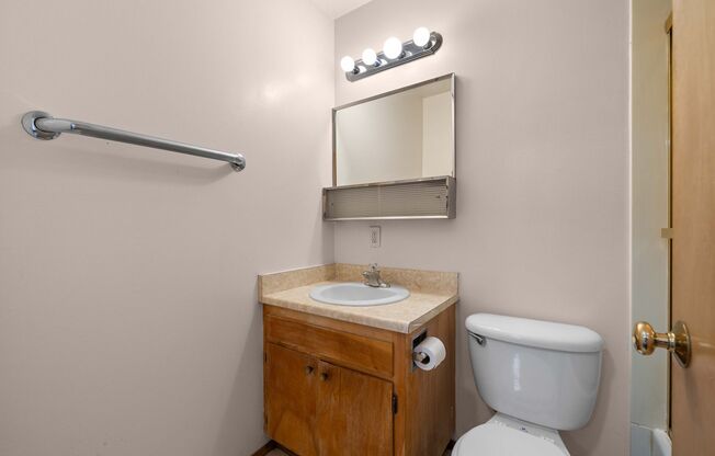 Studio, 1 bath, 390 sqft, $1,795, Unit 102