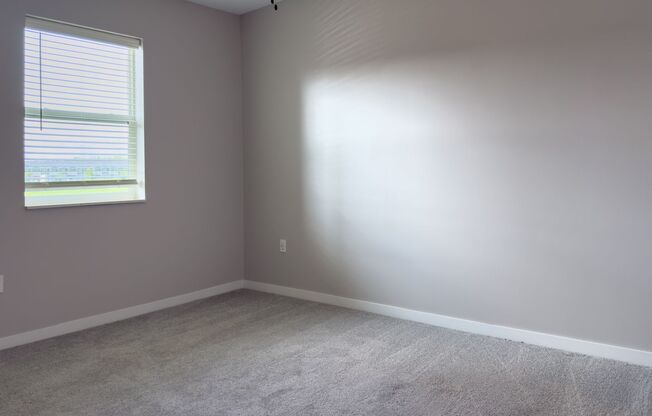 1 bed, 1 bath, 879 sqft, $1,730, Unit 4 - 212