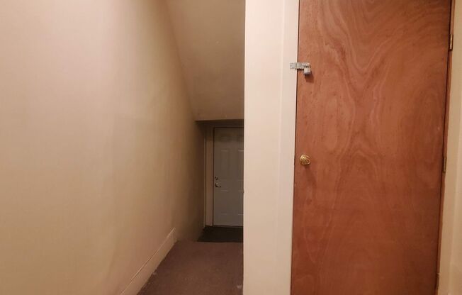 1 bed, 1 bath, $775, Unit Apt. 2