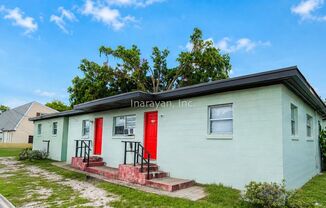 1045 Polk St