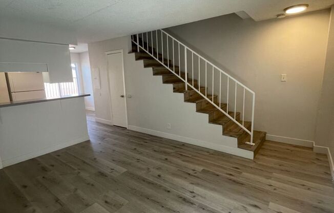 2 beds, 1.5 baths, 805 sqft, $2,095, Unit 15
