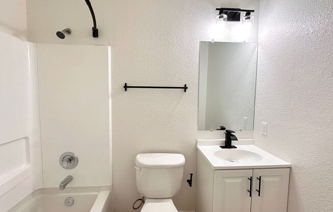 1 bed, 1 bath, 480 sqft, $1,079, Unit 23