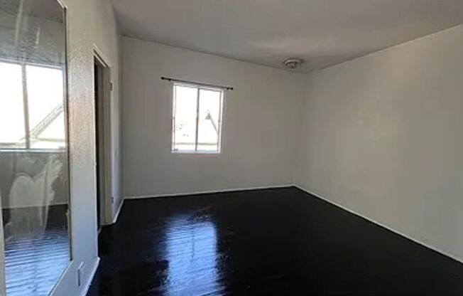 1 bed, 1 bath, $1,800