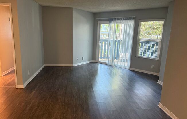 2 beds, 2 baths, 967 sqft, $2,910, Unit 801