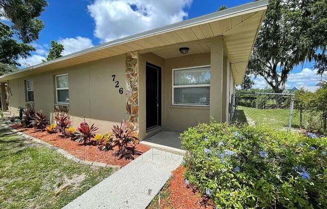 726 ZELLA LN