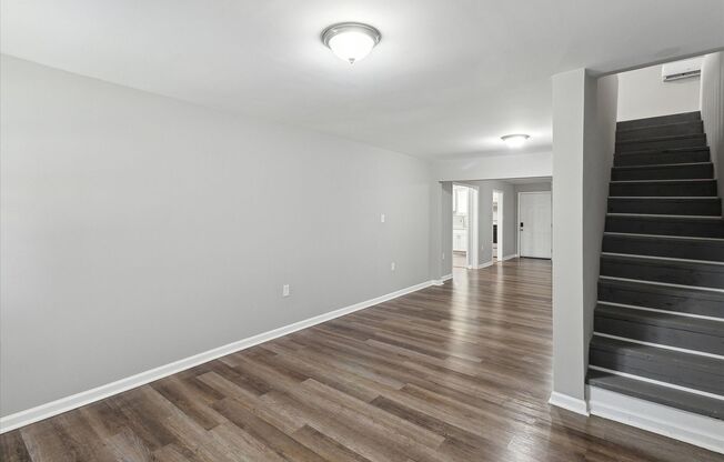 Huge East Savannah 5BR/2BA House For Rent