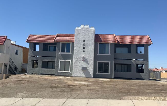 3 Bedrooms 2 Bathrooms Apartment for Rent!