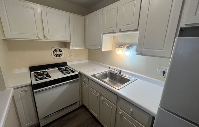 1 bed, 1 bath, $1,225, Unit 211